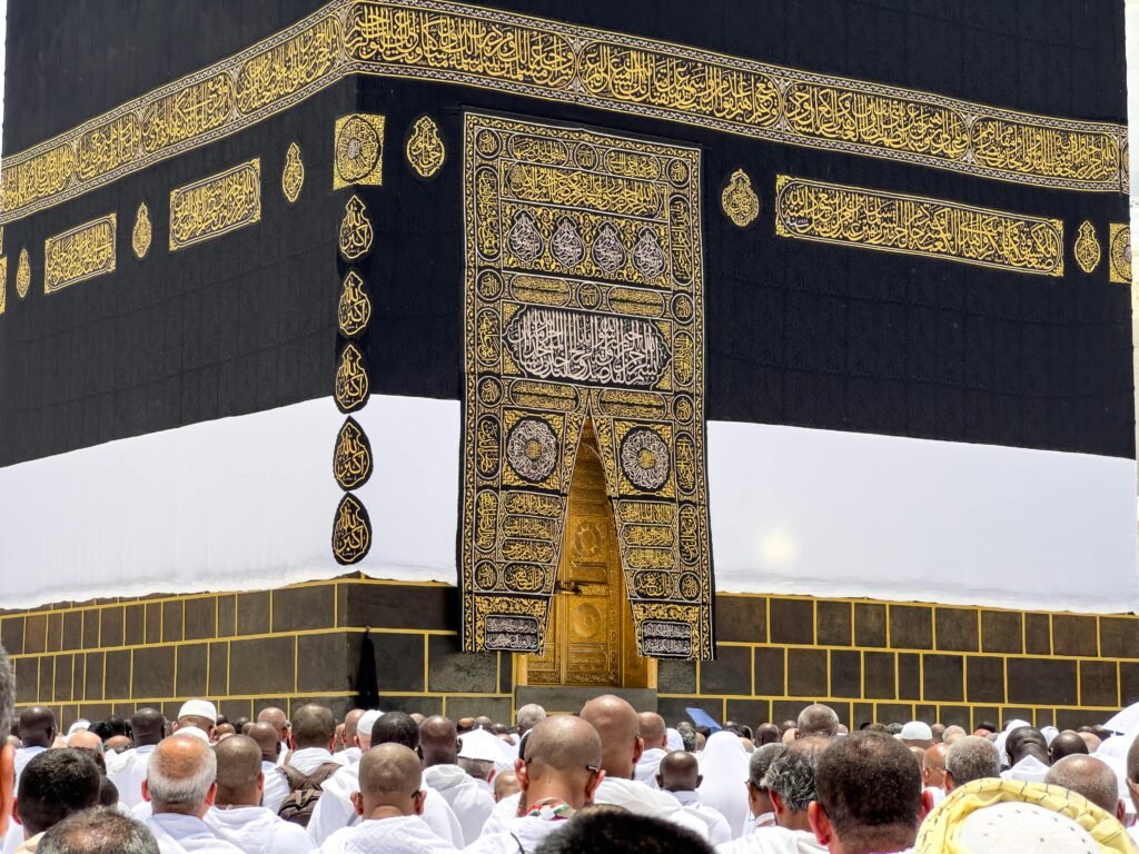 pexels-photo-32290181-32290181 A gathering of pilgrims around the sacred Kaaba in Mecca, a significant Islamic site.